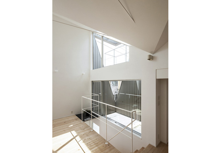 プライバシーを守りつつ、光を取り込む