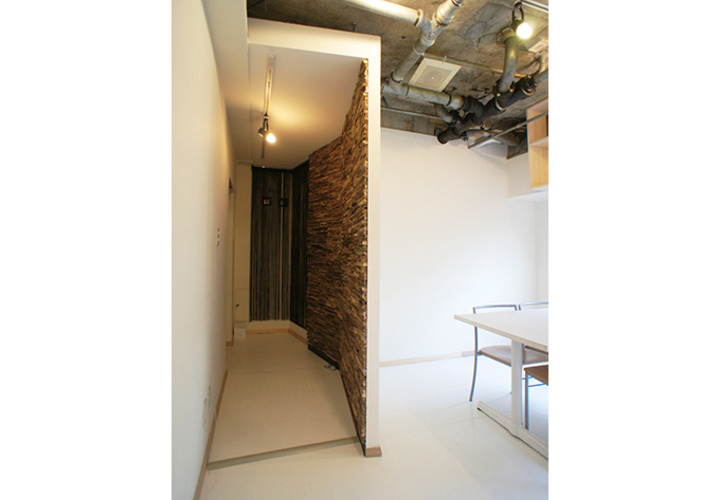 エントランスへのシンプルな動線