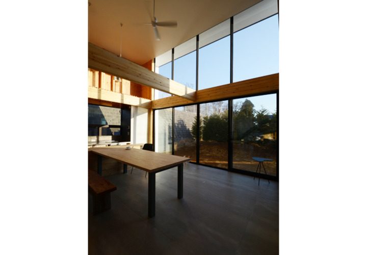 まるでガーデンレストラン 吹き抜けのリビングダイニング