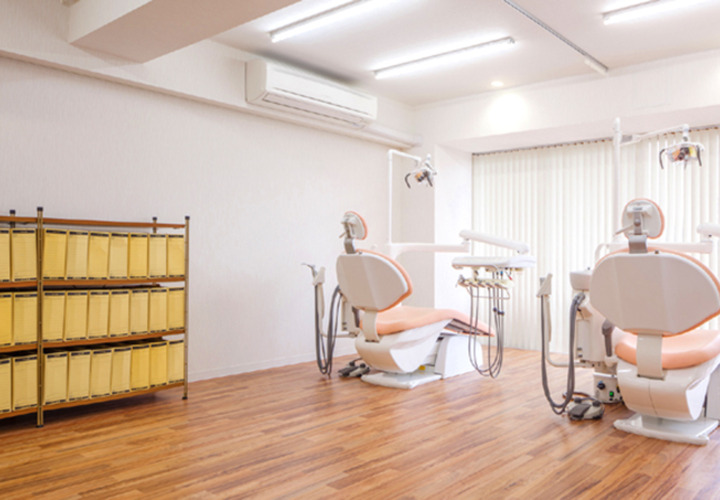 住宅にいるような温かい診療所