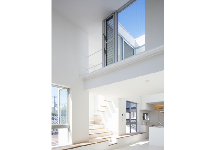 解放感たっぷりのリビング吹き抜け