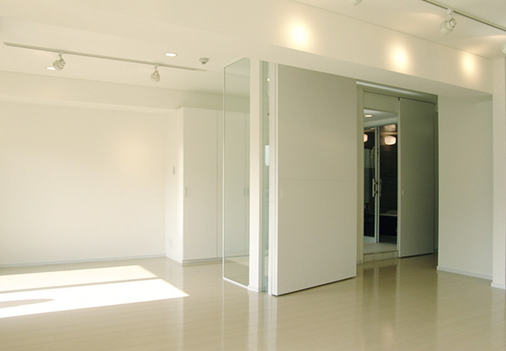 可動間仕切り(OPEN)のあるリビング