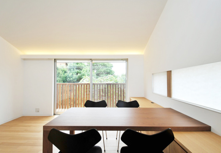 リビングダイニングから見た緑の眺め