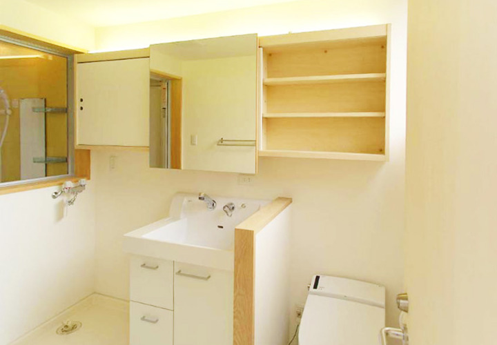 一体となった洗面トイレ