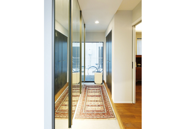 廊下に配置したクローゼットで収納力ＵＰ