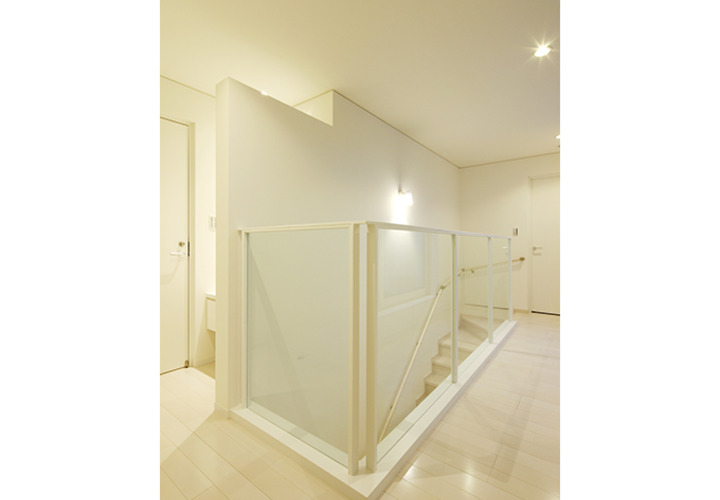 採光のとれた階段