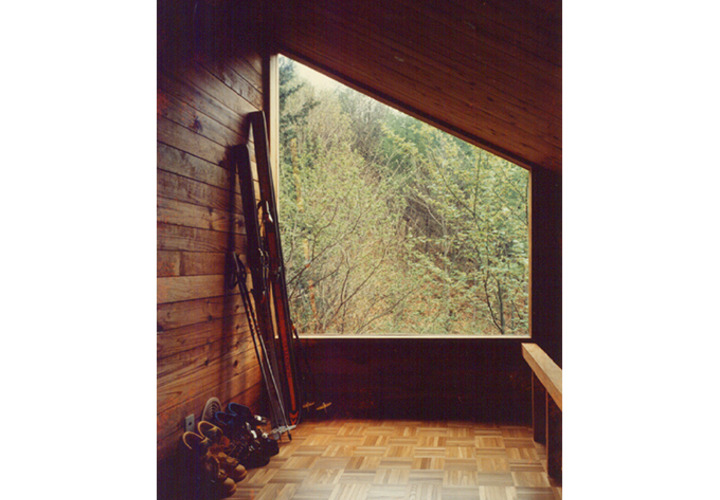 多目的なギャリー、木立が一望され