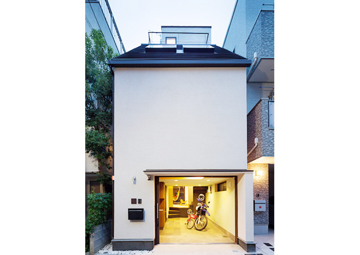 四谷三丁目の住宅