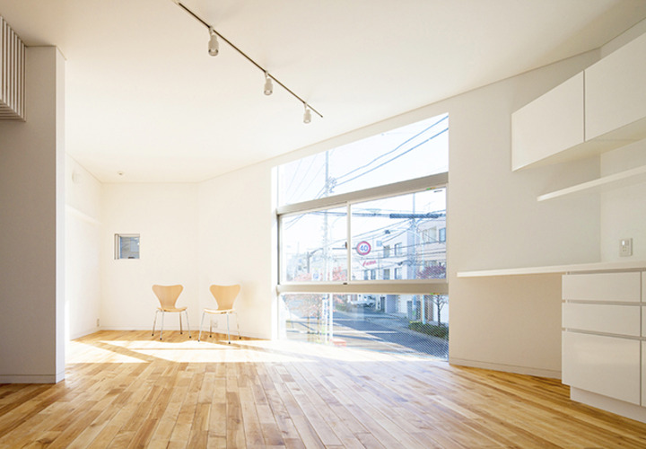 H邸　角地を活かし効果的に開口部を設けたLDK