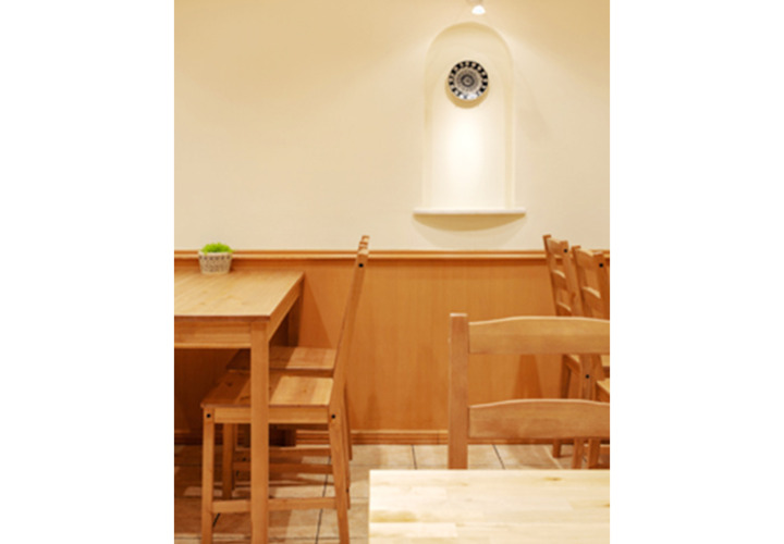 クライアントの奥様の作品を展示した空間