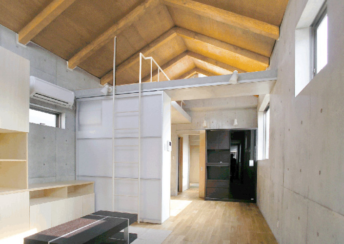 二世帯住宅　アトリウム・外断熱