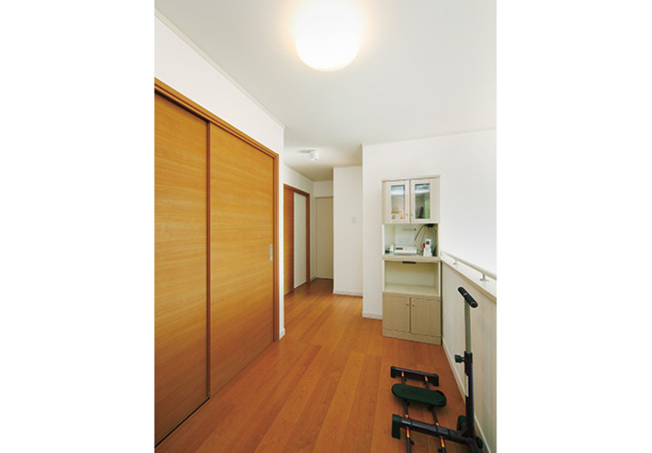 フローリングの廊下