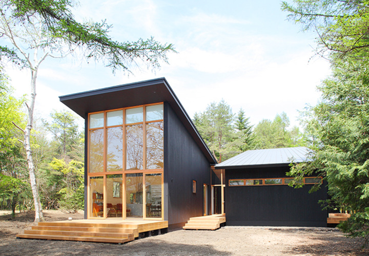 大開口の木製サッシ