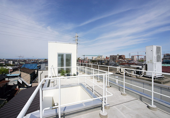 屋上は空を仰ぐ贅沢な空間