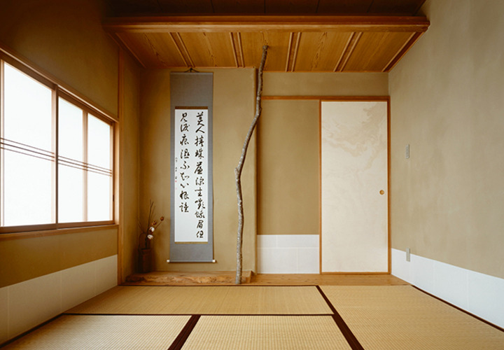 純和風で落ち着ける和室