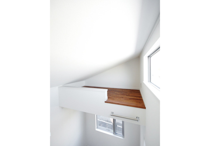 隙間スペースを活用したロフト