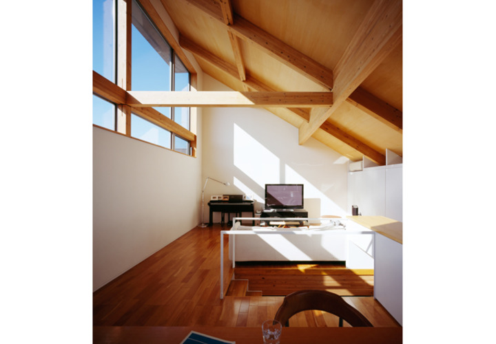 木と白壁のあたたかいハーモニー