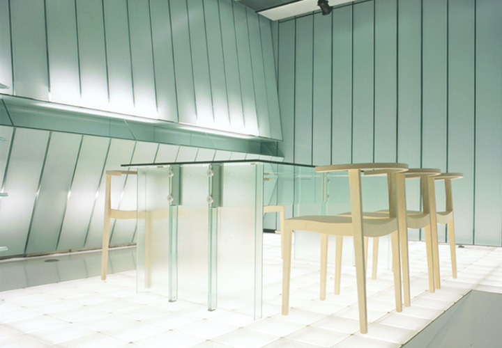 光の反射を楽しむ