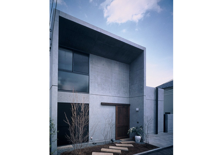 シンプルでモダンな佇まい