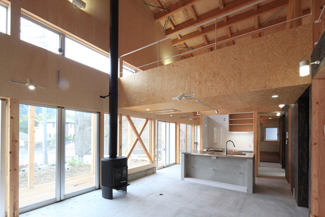 鎌倉Nー自然エネルギーと土間コテージで犬と暮らす家ー