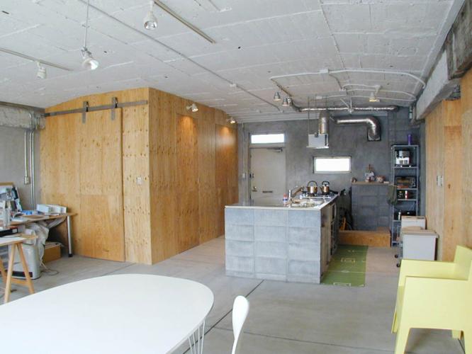 富ヶ谷Iーフレキシブルで、作り過ぎないアトリエ兼住居のスケルトンリフォームー