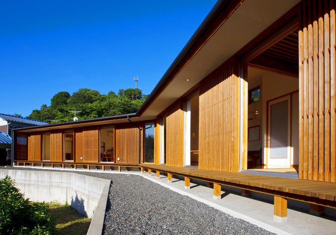 尾道 くの字の平屋