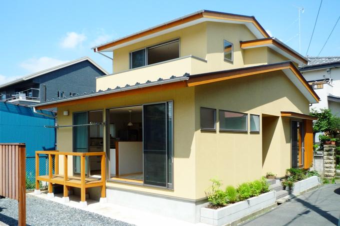 M House　落ち着きのある小住宅