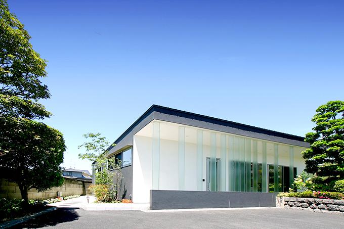 ガラスルーバーの家（群馬県太田市T-House）