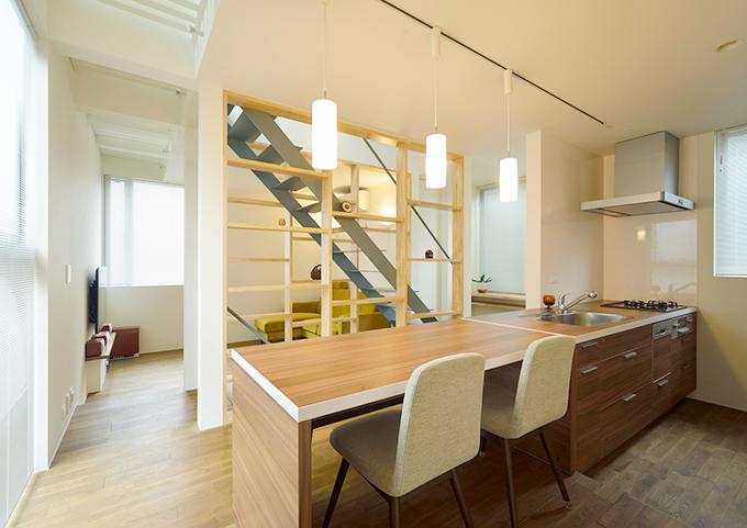 シーンの繋がる家