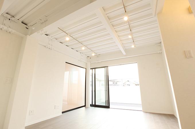 Limited House ― リミテッド・ハウス