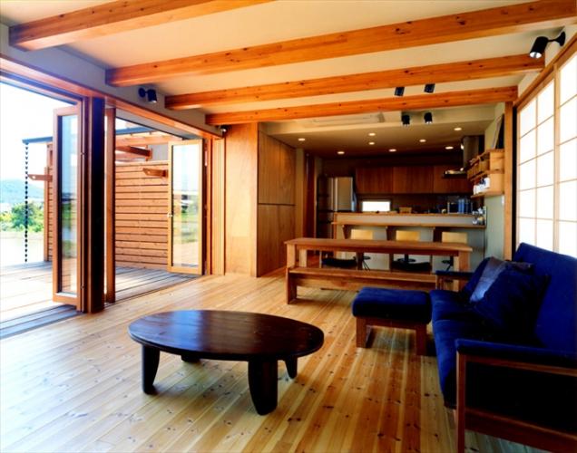 風の抜けるおおらかな住宅