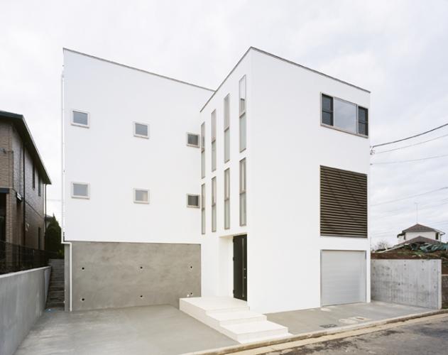 シンプルな二世帯住宅