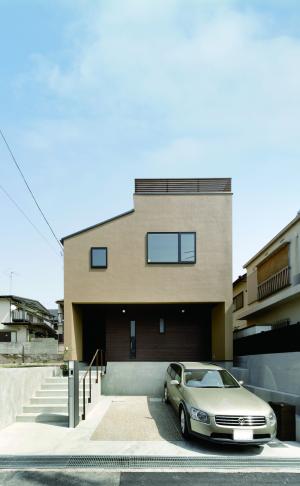 茶室のある落ち着いた明るい家