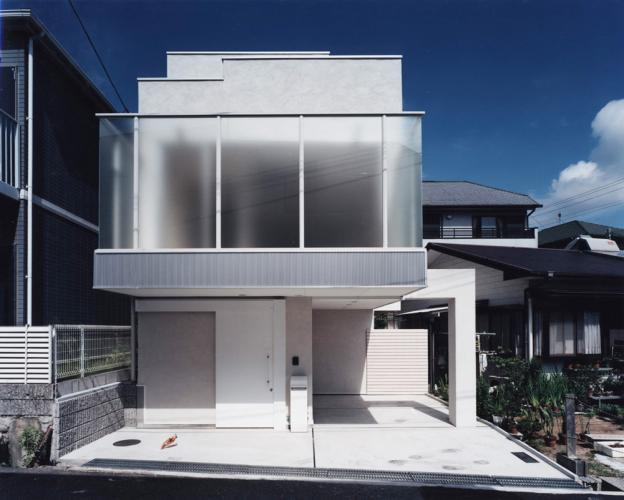 光溢れるミニマルな家