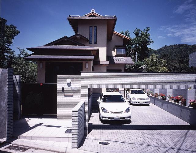 吹抜けのある和風住宅