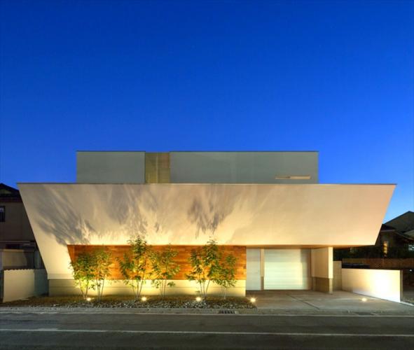 A2house [shell house]