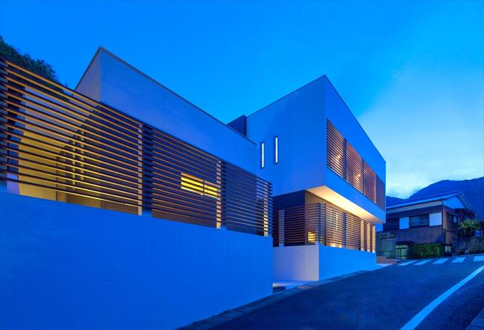 Y2-Y3-house [縦と横の家]