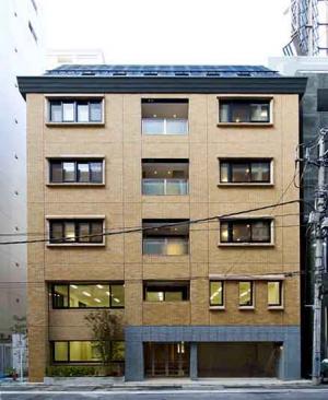 千代田区店舗付き三世帯住宅