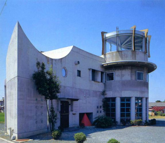 三方が原戦場跡地に建つ家