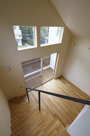 大岡山の吹抜けのある家