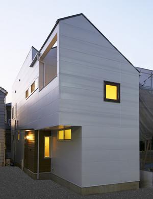 砧の茶室のあるストレートダイニングの家