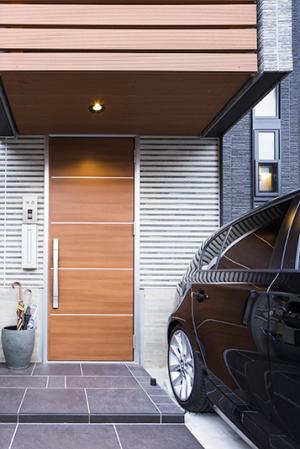 砧のライトコートのある狭小住宅