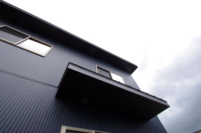 コンパクト大空間の家