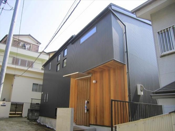 2階リビング勾配天井造りの注文住宅（横浜市）