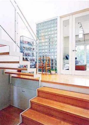 スキップフロアの家