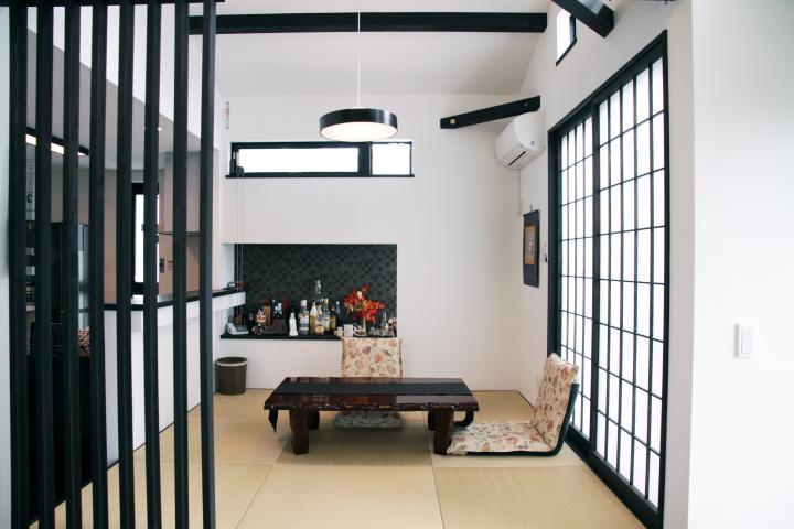 和を基調としたこだわりのモダン住宅