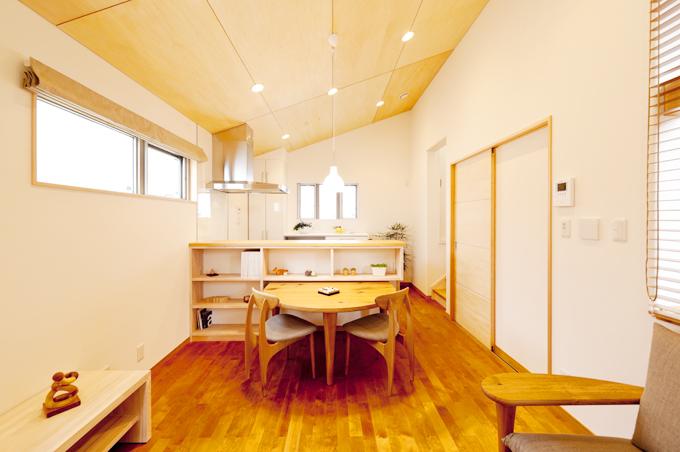 ゆったりと暮らすスキップフロアの家