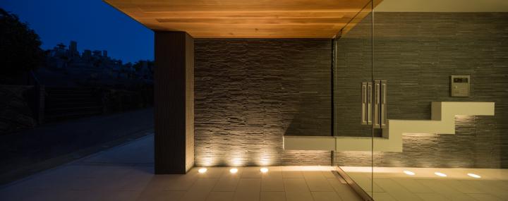 M-B.L.D 「曲線と直線の建築」