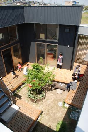 大府のコートハウス