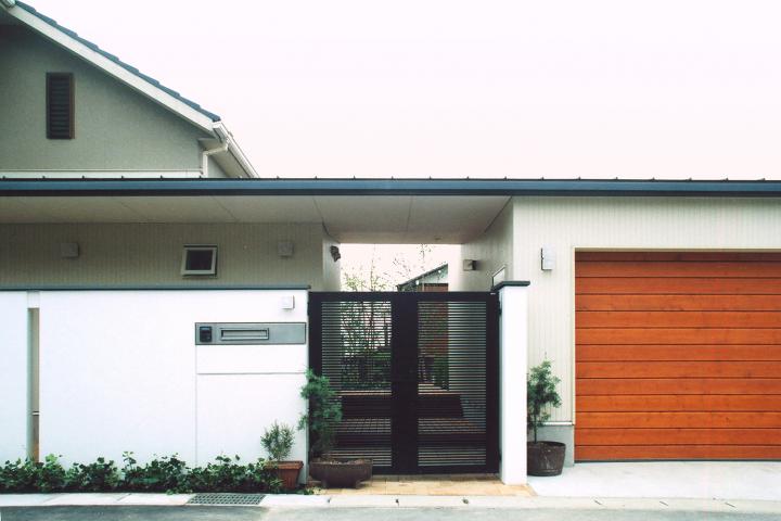 書庫＆車庫の増築｜北デッキの家